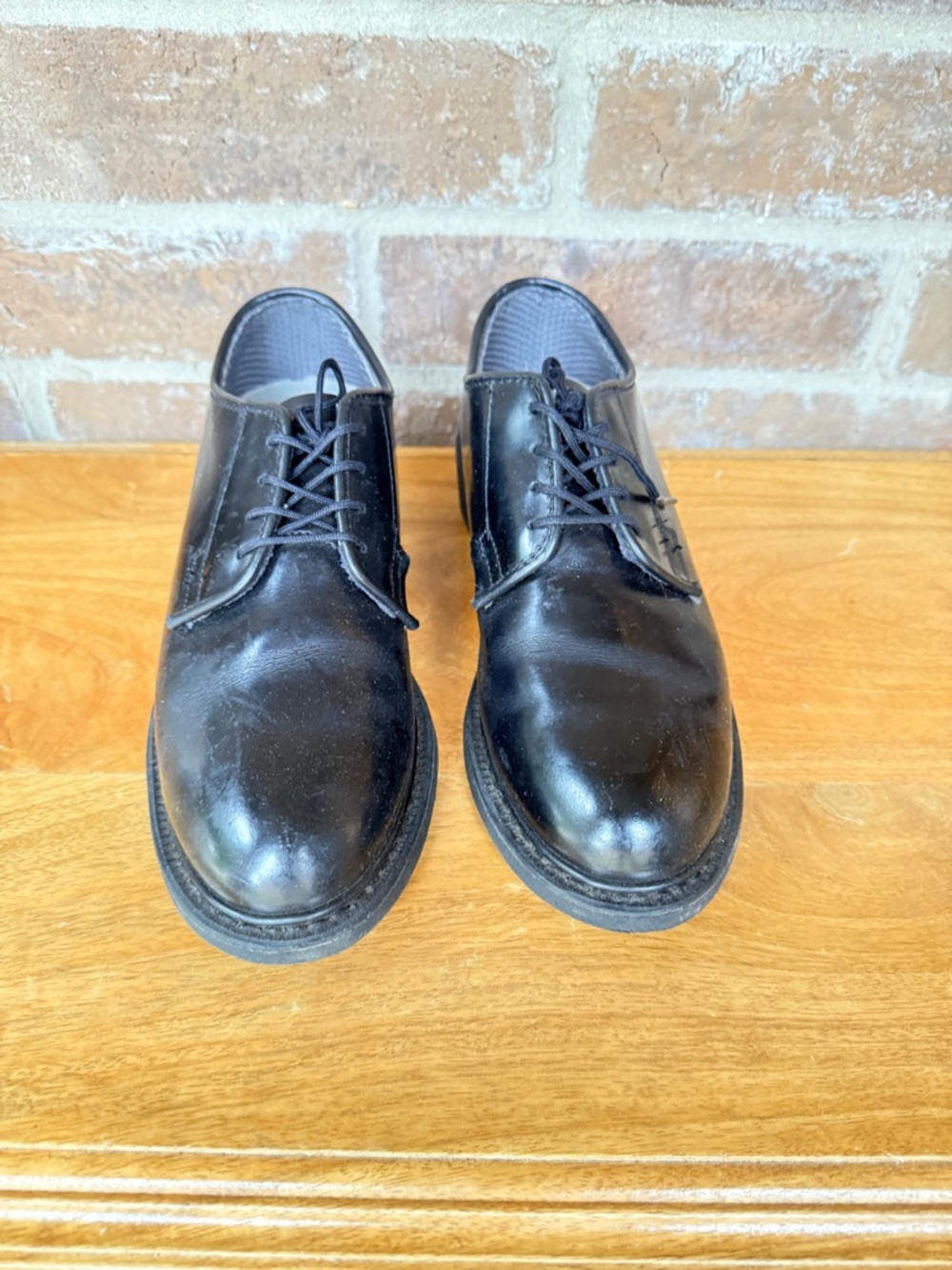 Bates Black Leather Women's Lace-Up Derby Oxfords